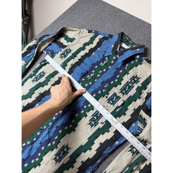 Vtg Wrangler Denim Shirt Western Pearl Snap Rodeo Aztec Distressed Mens Large - Picture 4 of 8